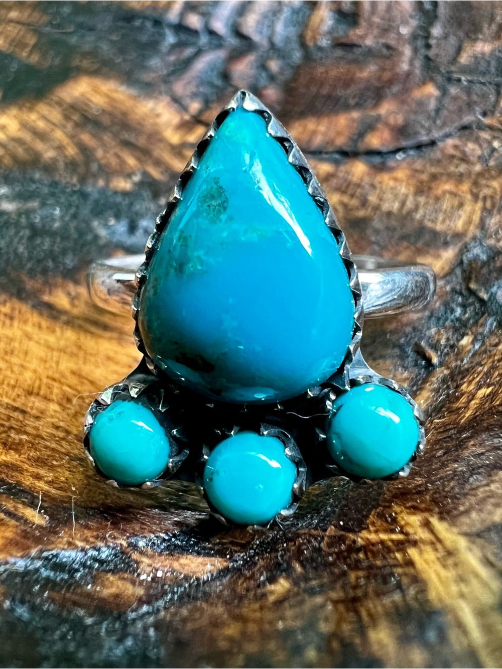 Kingman Turquoise Cluster Ring – Size 9 Sterling Silver